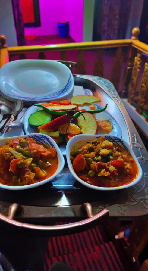 Everest Guest House Gulmarg Ngoại thất bức ảnh