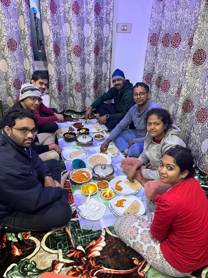 Everest Guest House Gulmarg Ngoại thất bức ảnh