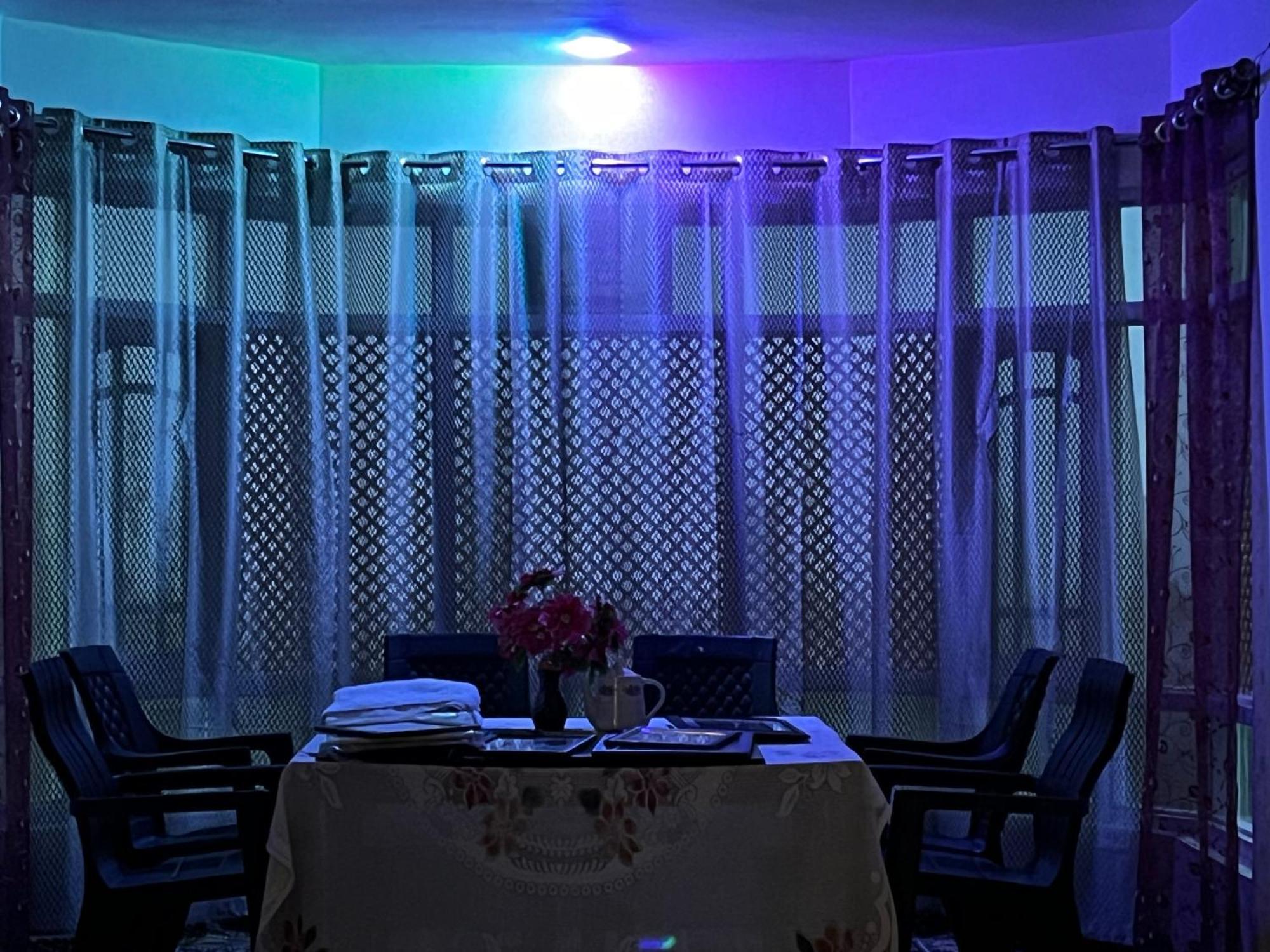 Everest Guest House Gulmarg Ngoại thất bức ảnh