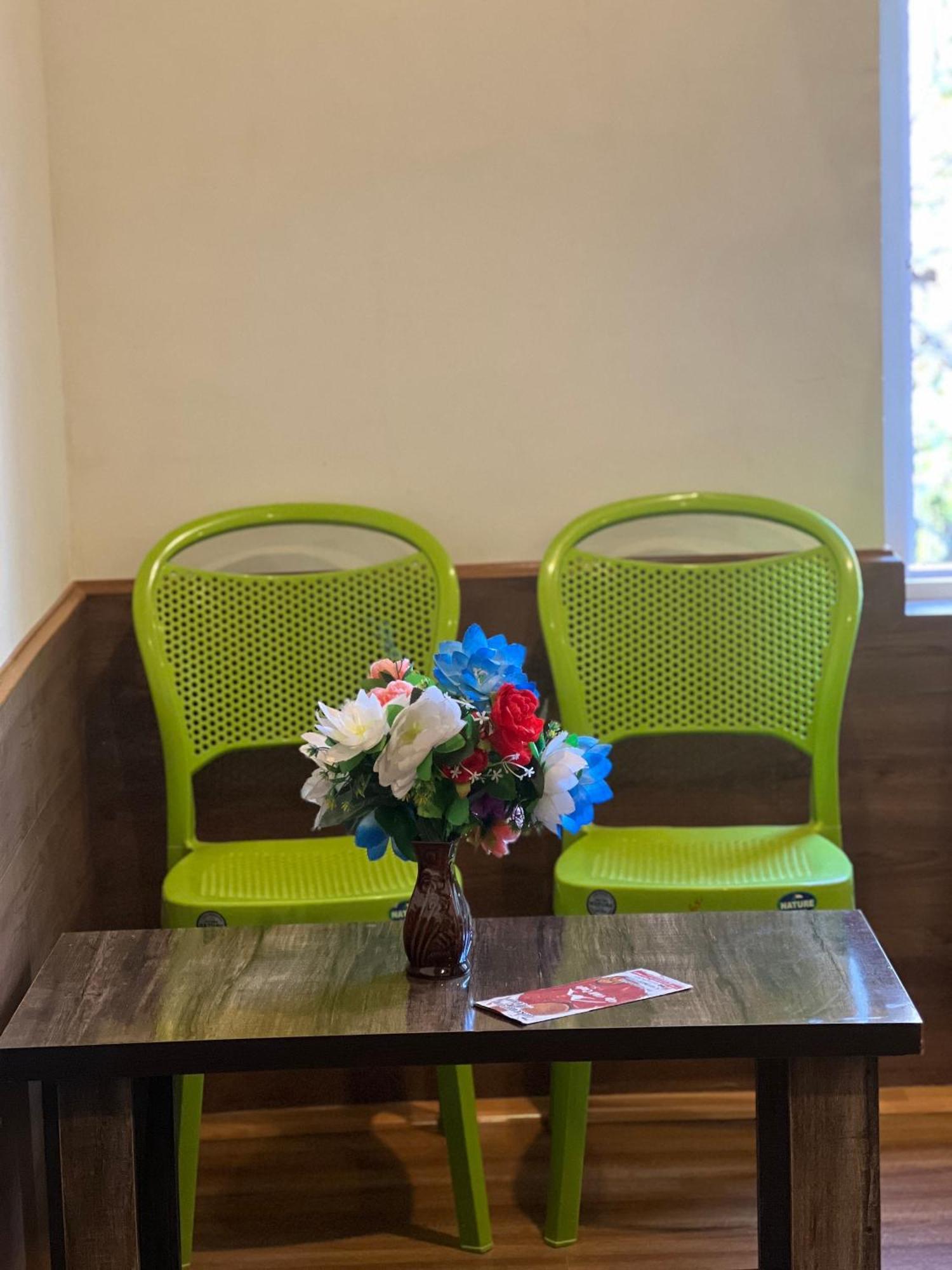 Everest Guest House Gulmarg Ngoại thất bức ảnh